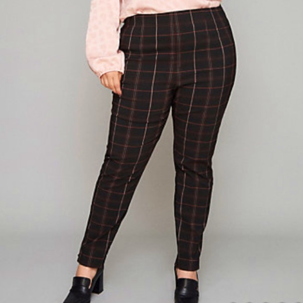PLUS🌺NWT check stretch pants